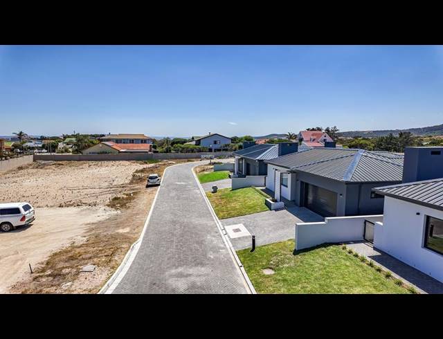 2 BEDROOM HOUSE FOR SALE IN TERGNIET